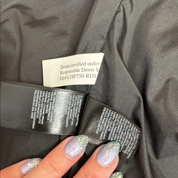 The North Face Women's Shiny Gold Holladown vest - Picture 11 of 13